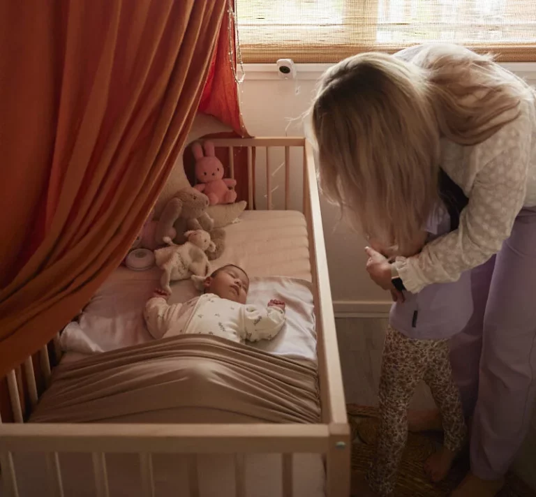 When can your baby transition from 3 to 2 naps per day?